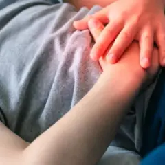 Skuteczne leki na ból brzucha u dziecka - co warto wiedzieć?