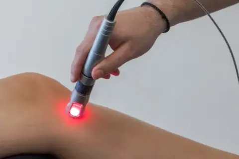 Jak działa laser w rehabilitacji? Odkryj jego niesamowite efekty