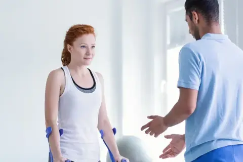 Fizjoterapia ambulatoryjna - co to znaczy i jakie ma korzyści?