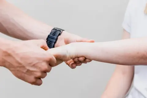 Czym zajmuje się fizjoterapia i jak może poprawić Twoje życie?