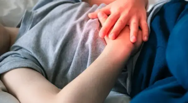 Skuteczne leki na ból brzucha u dziecka - co warto wiedzieć?