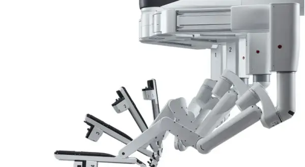 Robot da Vinci refundacja NFZ gdzie: jak uniknąć kosztów leczenia?