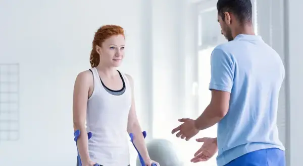Fizjoterapia ambulatoryjna - co to znaczy i jakie ma korzyści?