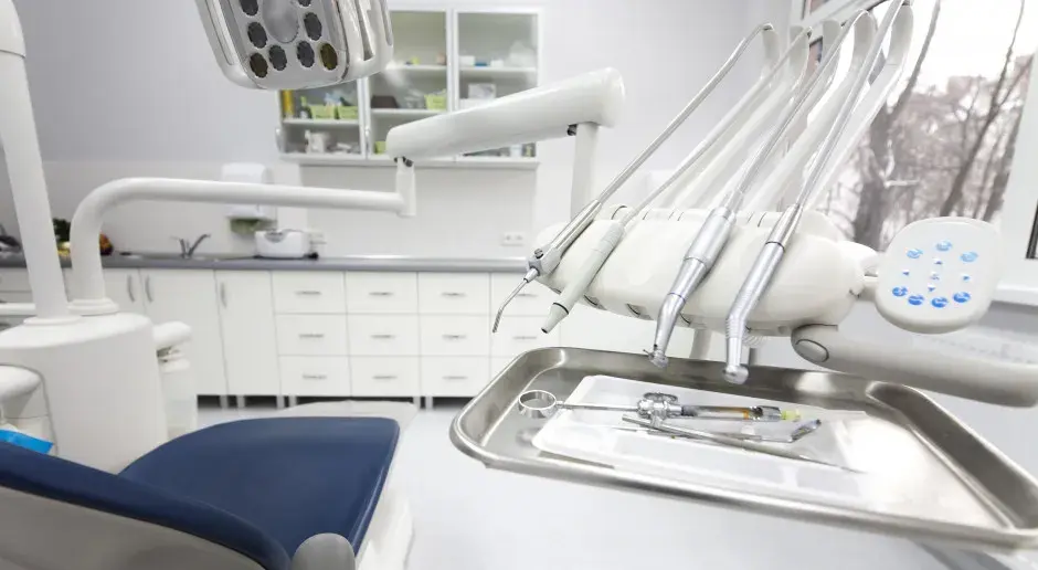 Jak zapisać się do dentysty na NFZ bez zbędnych formalności?