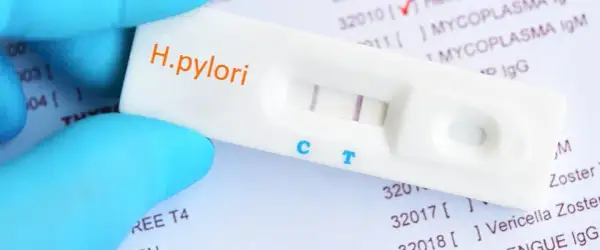 NFZ nie refunduje badania helicobacter pylori z krwi – co wybrać?